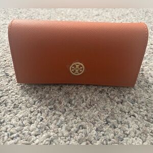 NWOT Tory Burch Glasses/Sunglasses Case